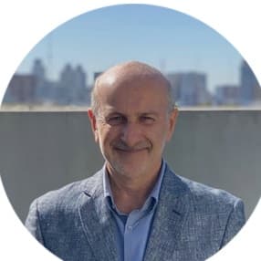 Enrique Chirom, socio de Idea Cinco