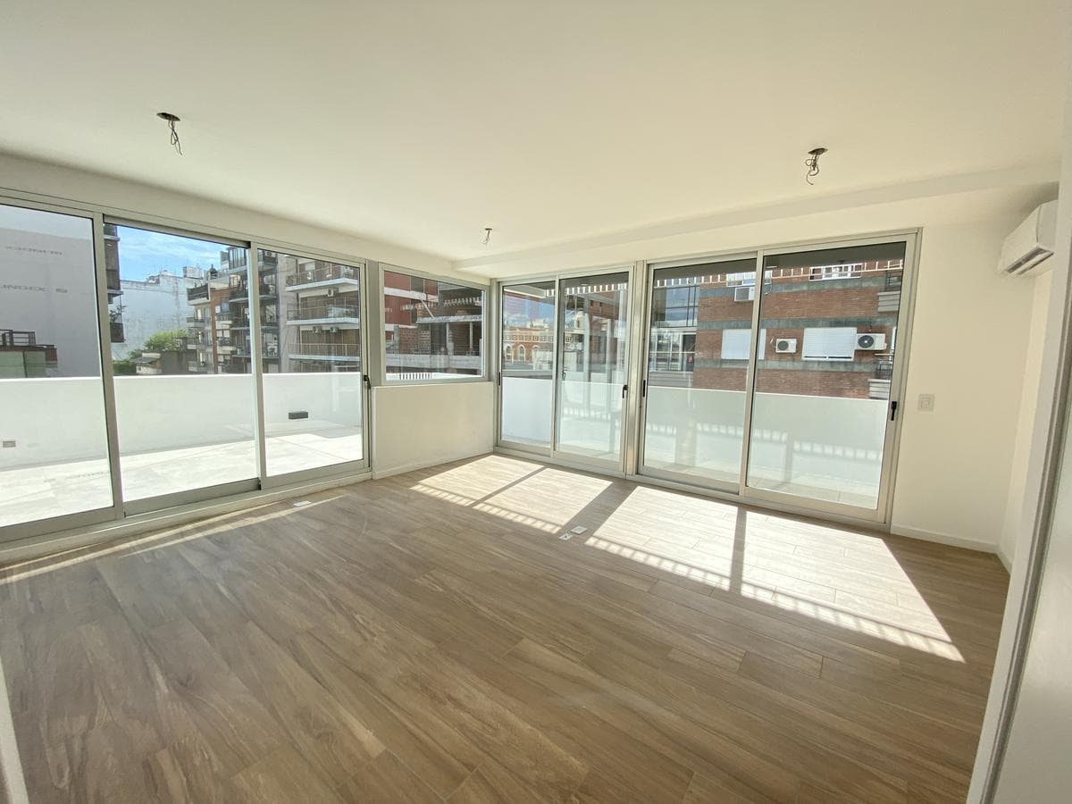 Departamento en Almagro, Lambare 1100 — foto 1 de 6
