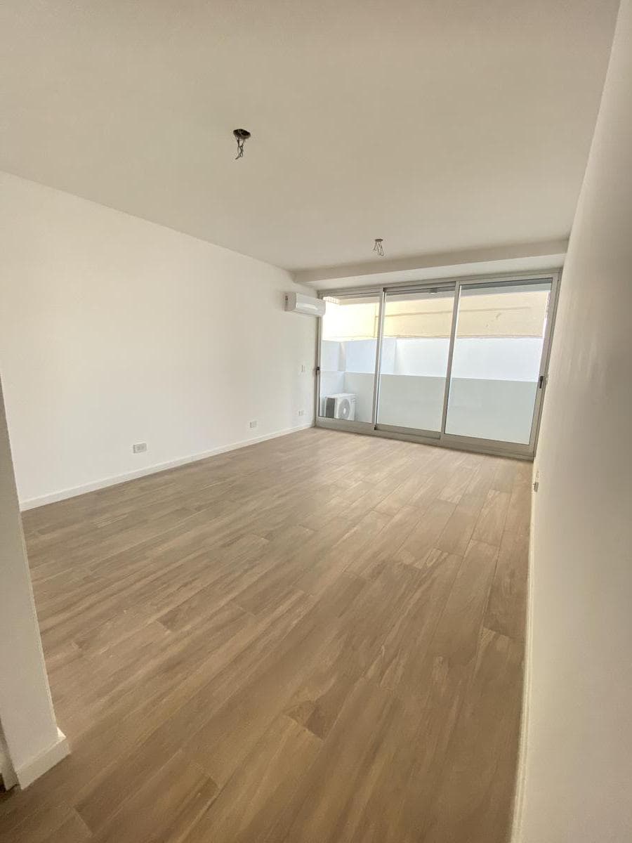 Departamento en Almagro, Lambare al 1100 — foto 1 de 6